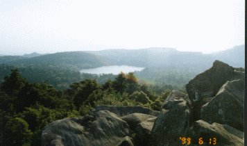 高見石から見た白駒池